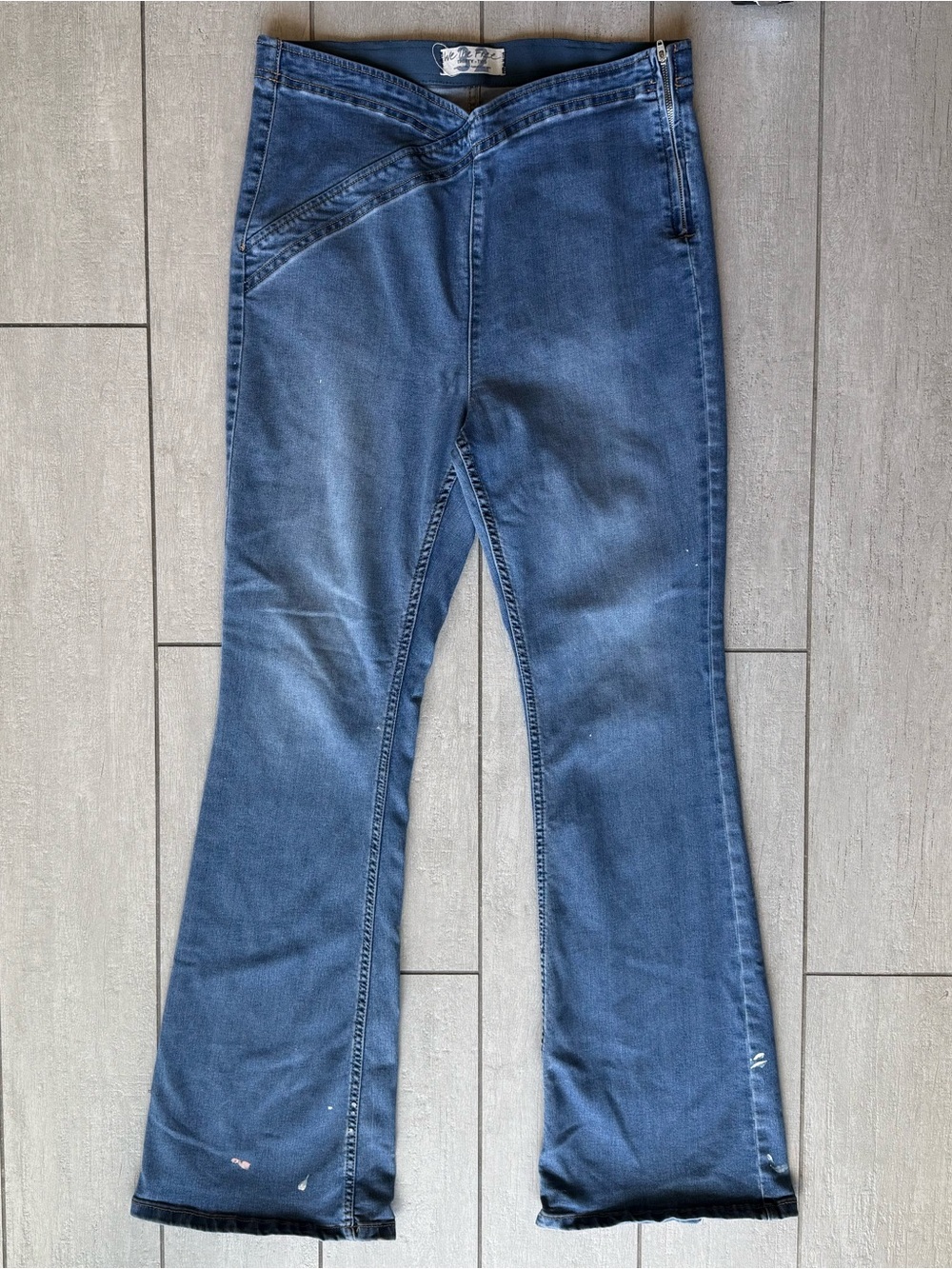 We the Free flare side zip denim pants size 32